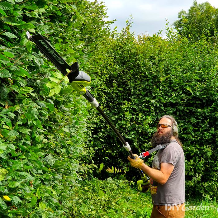 Ryobi-RPT184520-ONE+-Cordless-Pole-Hedge-Trimmer-Review-design-performance